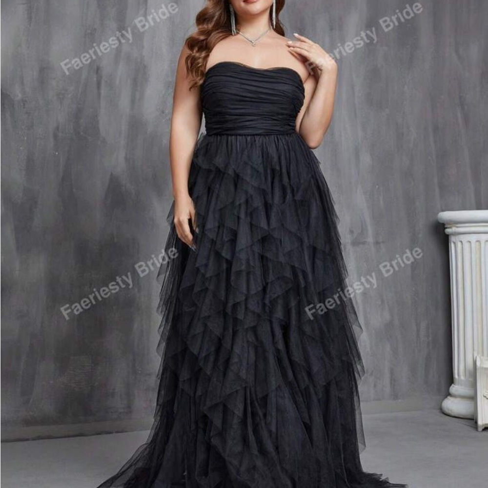 Faeriesty Black Strapless Layered Dress
